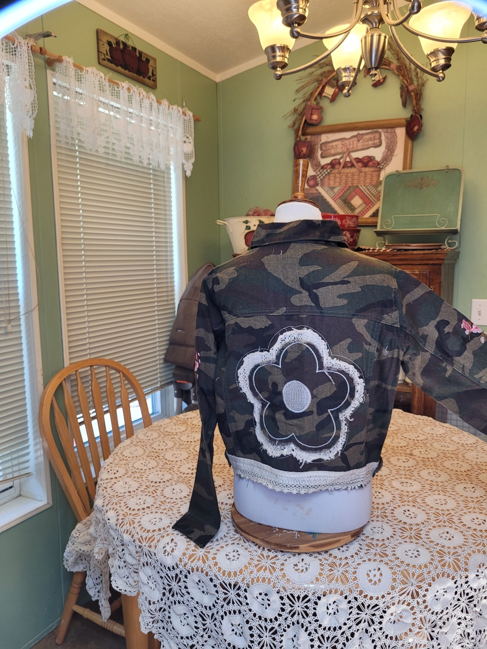 POL Camo Jacket with Pink Floral Appliqué and Lace - Picture 5 of 10